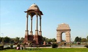 At the centre of New Delhi stands the 42 m high India Gate, an "Arc-de-Triomphe" like archway in the middle of a crossroad.
